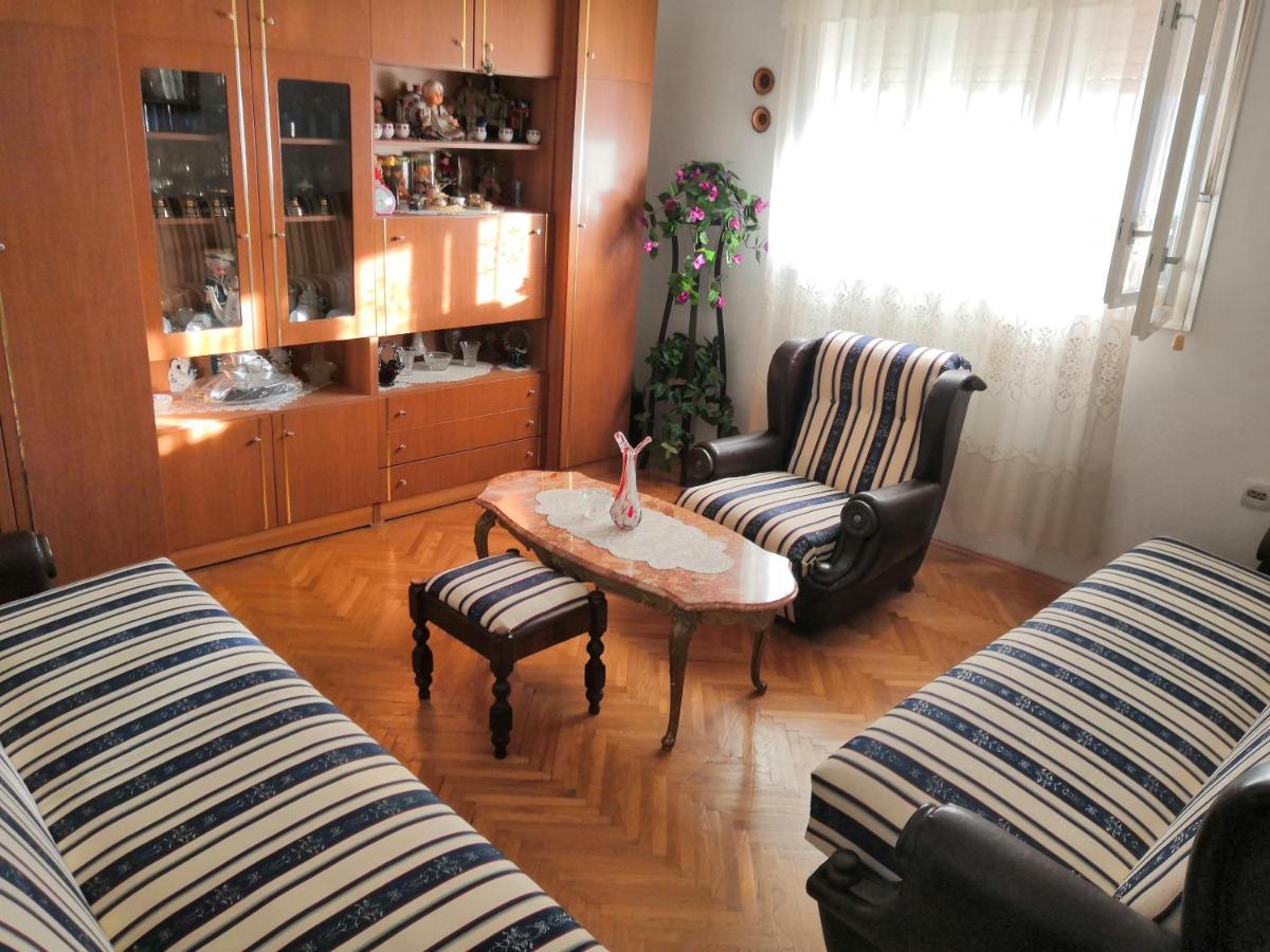Kuca Mijalkovic Appartement Pirot Buitenkant foto